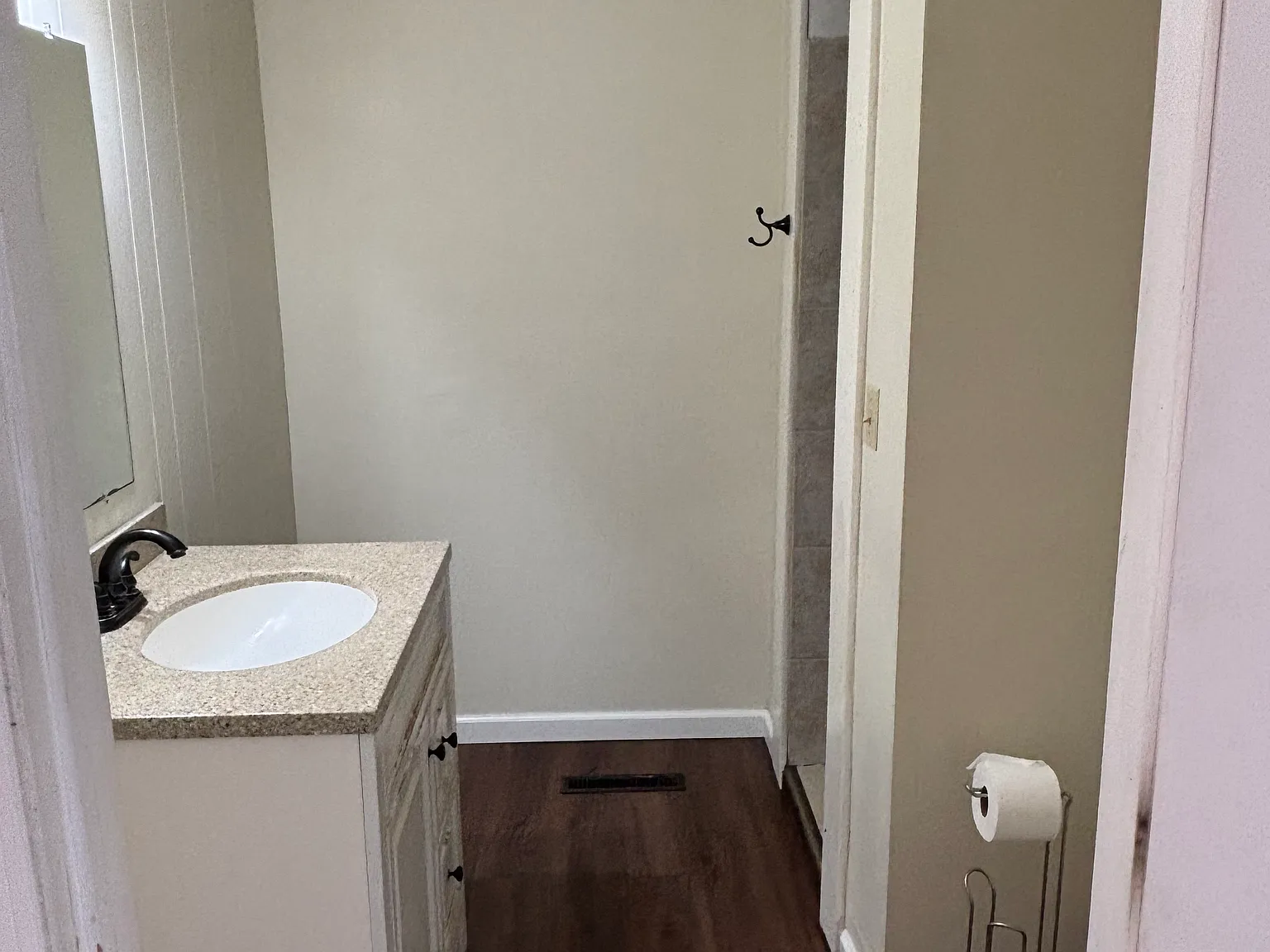 Studio, 450 sqft, $675 — Photo 3