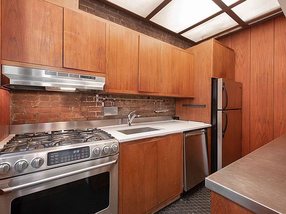 5th image of 47 W 12th St APT 2