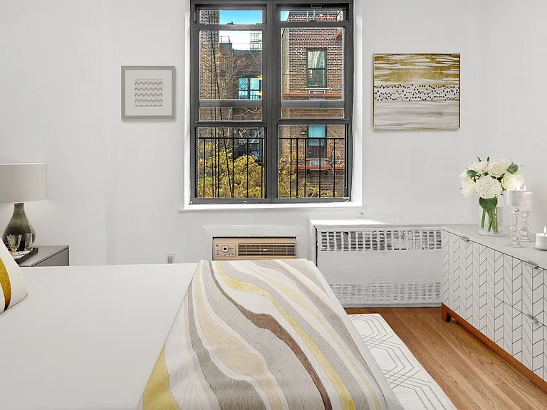 418 E 81st St #4B — Photo 4
