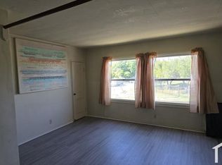 300 E 55th St, Los Angeles, CA 90011