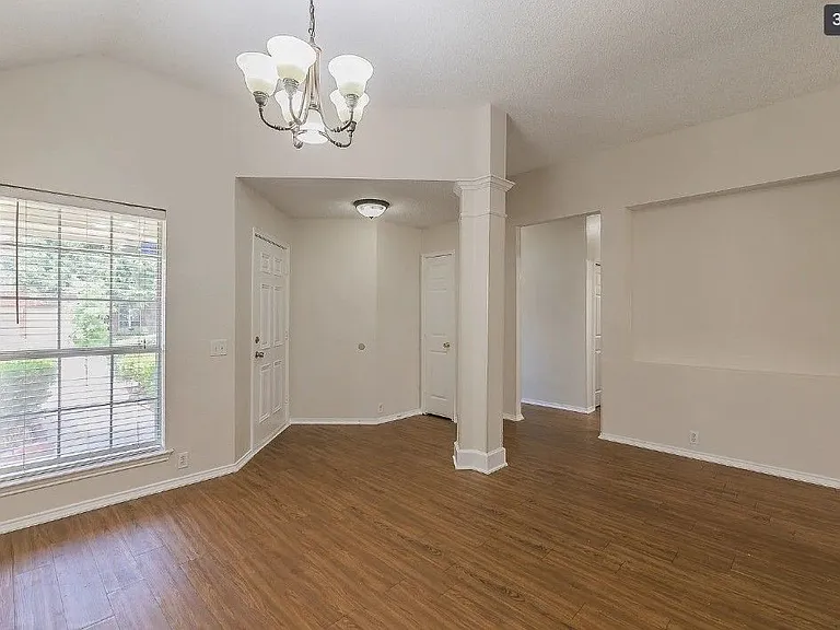 210 Madisson Dr — Photo 7