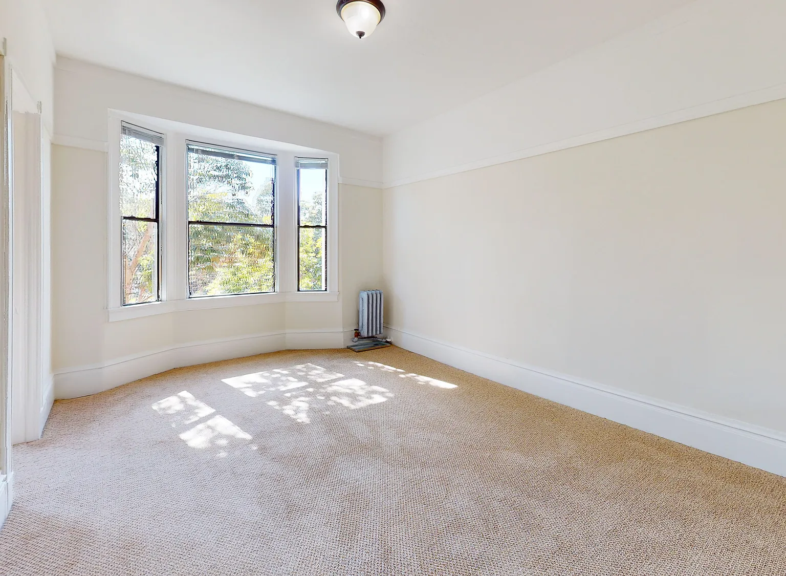 Bright Studio in Hayes Valley Pet-Friendly, Prime Location — Photo 2