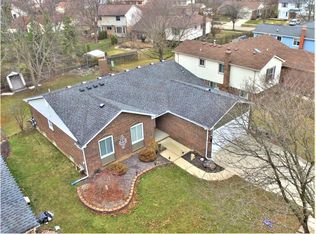 44150 Richmond Rd, Canton, MI 48187