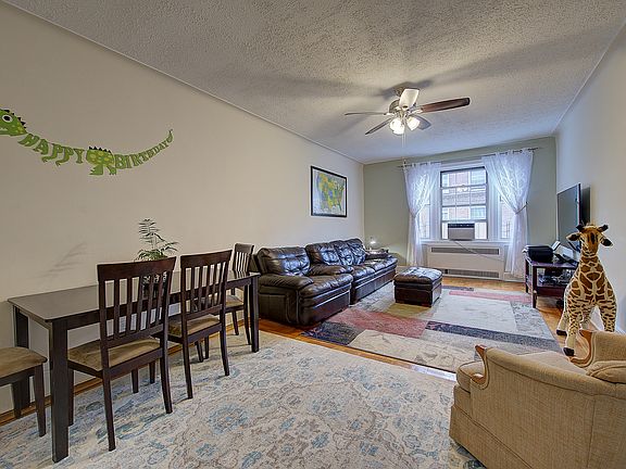 5th image of 117-01 Park Ln S #C5f