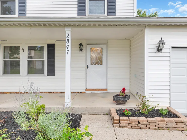 2847 Bannon Ct — Photo 3