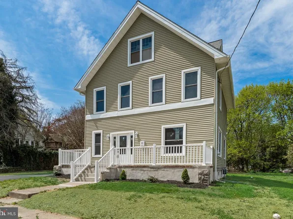 53 Linwood Ave, Williamstown, NJ 08094