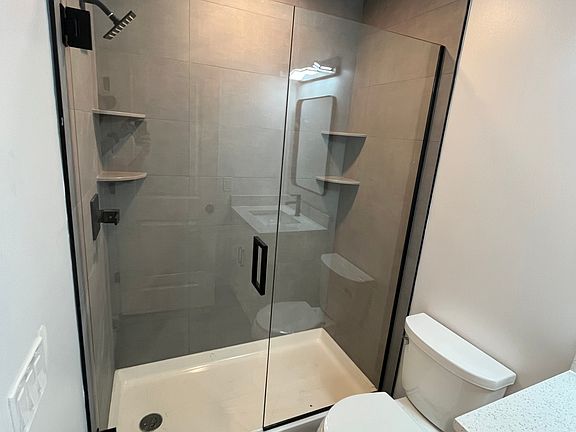 4th image of 2968 Elmwood Ct #50