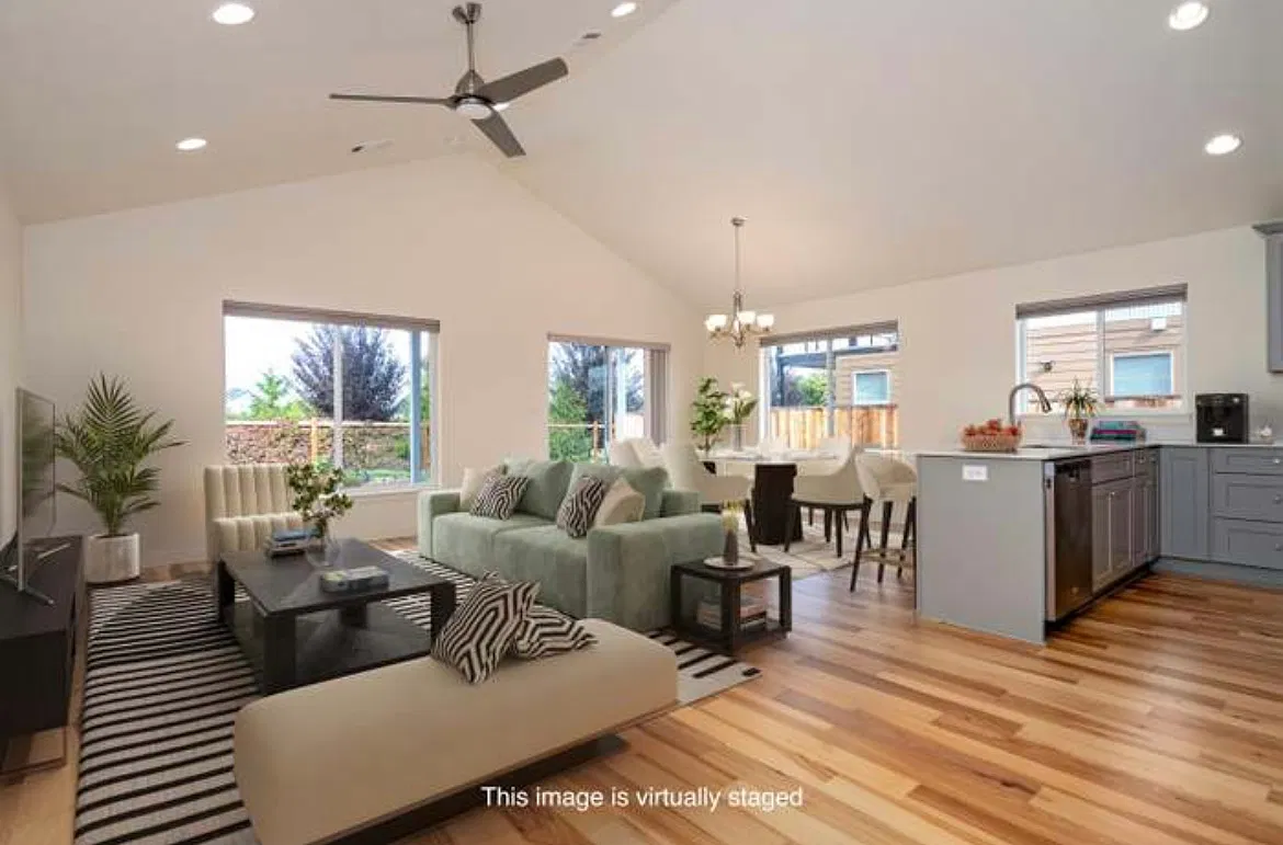 2 bed, 1232 sqft, $2,300 — Photo 3