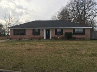 2406 Edinburgh Dr, Montgomery, AL 36116