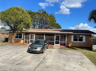 2036 41st St SW #B, Naples, FL 34116