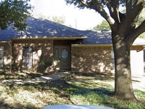 5842 Westhaven Dr, Fort Worth, TX 76132