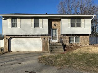 520 Whip Poor Will St, Troy, IL 62294