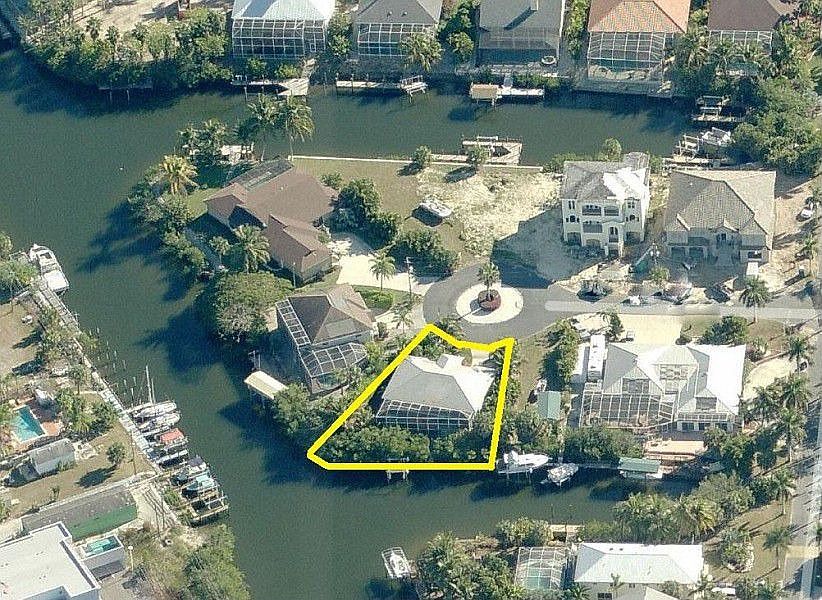 1st image of 17920 Palm Cir