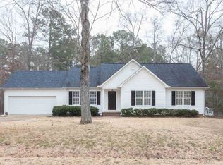377 Victoria Hills Dr, Fuquay Varina, NC 27526