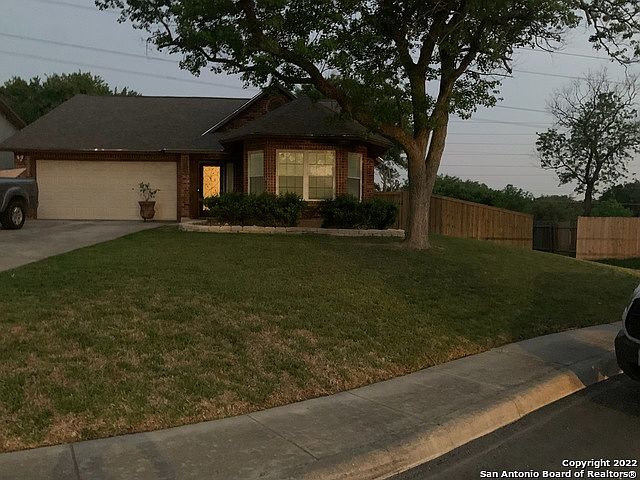 1st image of 5302 Vista Court Dr