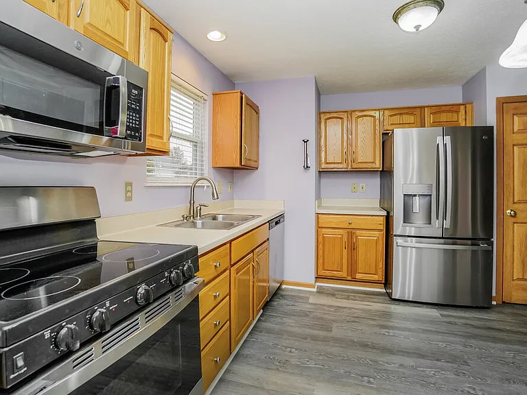 415 Vanderbuilt St — Photo 9