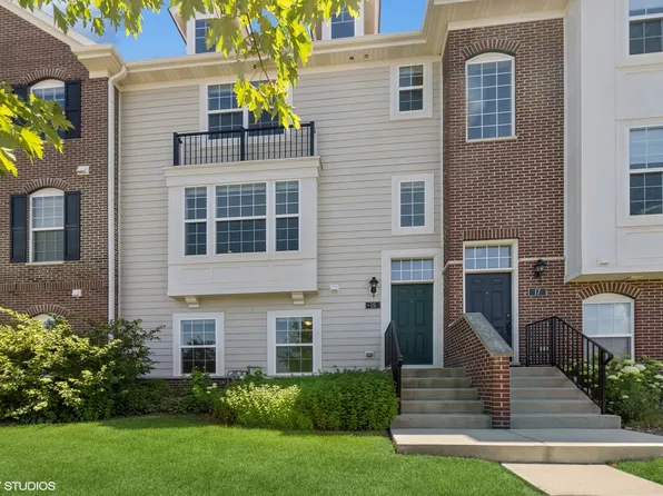 15 Bethel Ln, Schaumburg, IL 60194