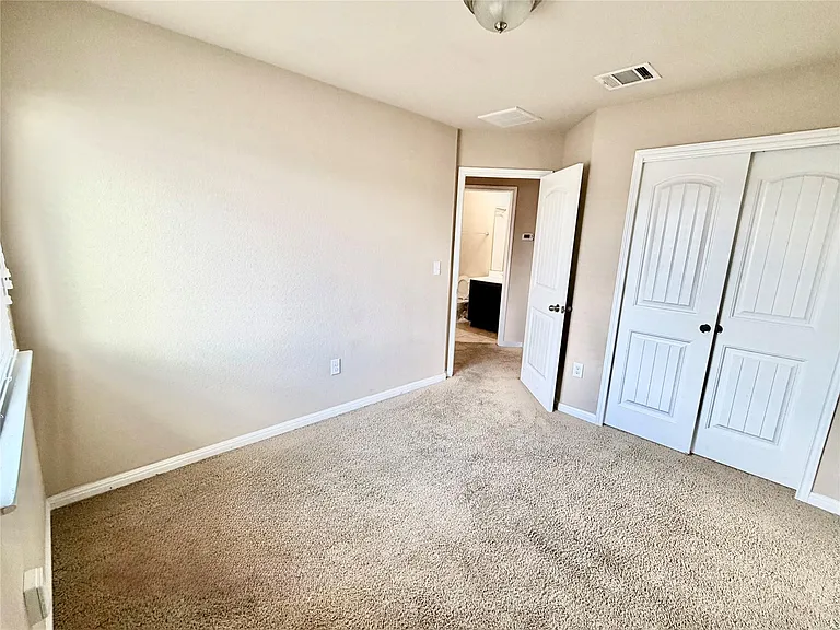 601 Katmai Cir — Photo 18