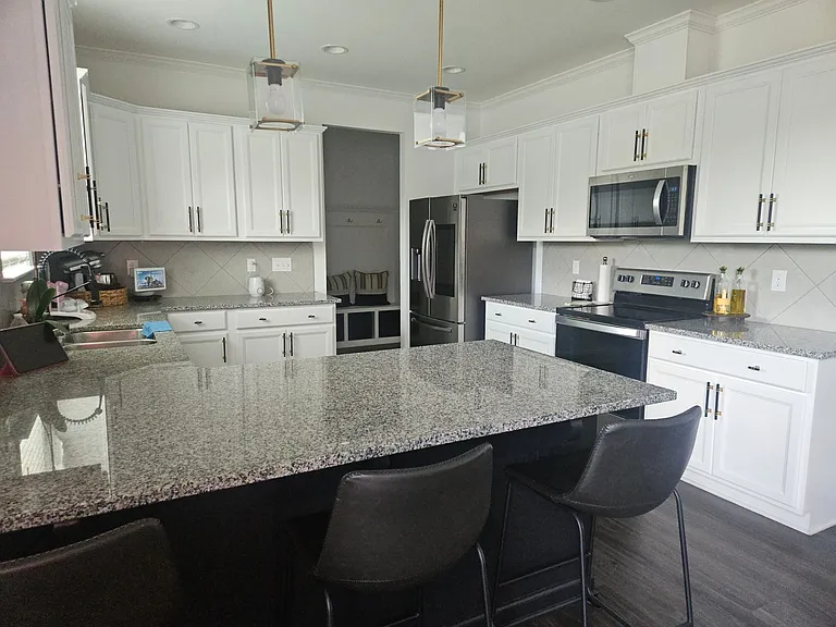 210 Montasel Ct — Photo 5