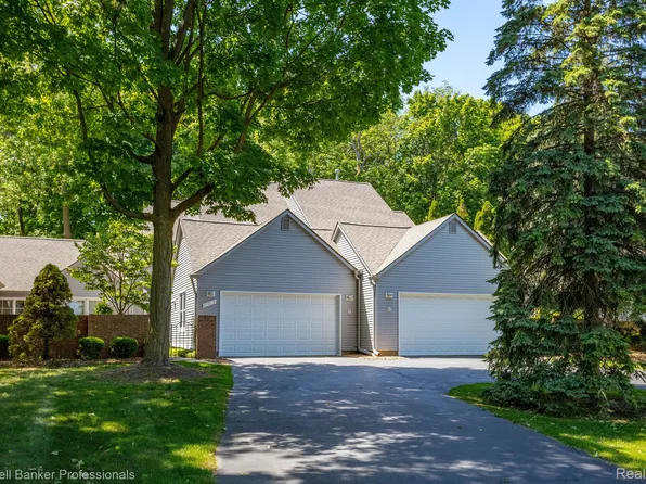 23075 Farmington Rd, Farmington, MI 48336