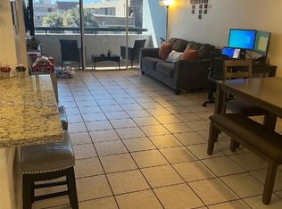 802 NW 87th Ave APT 418, Miami, FL 33172