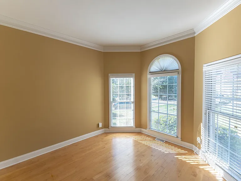 940 Forest Overlook Dr SW — Photo 9