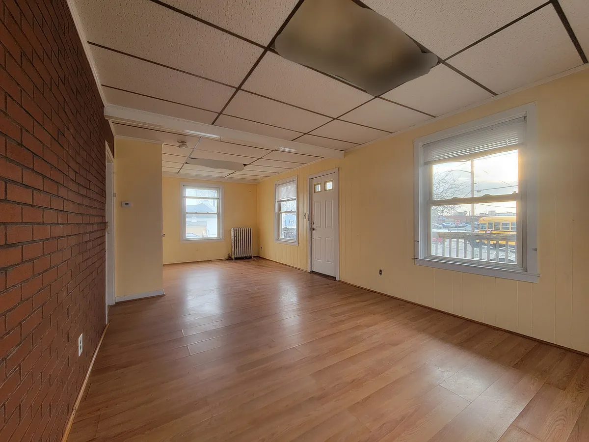 Building Photo - 243 Mendon Ave #2