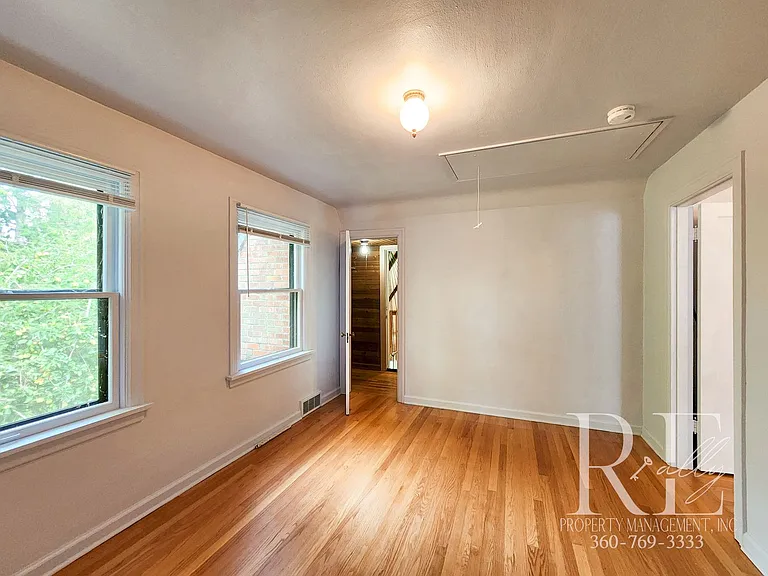 9051 Sunset Ln NW — Photo 27