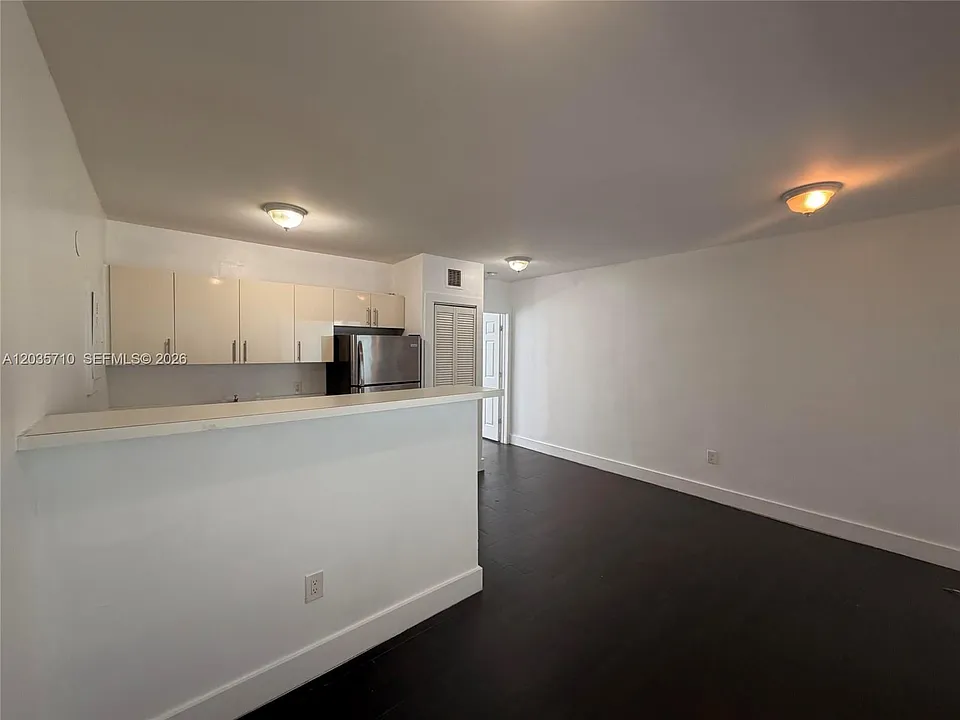 1040 NW 3rd Ave #5