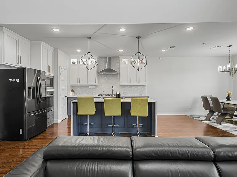 913 Gingham St — Photo 12