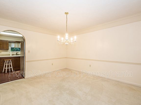 3rd image of 101 Jessica Dr