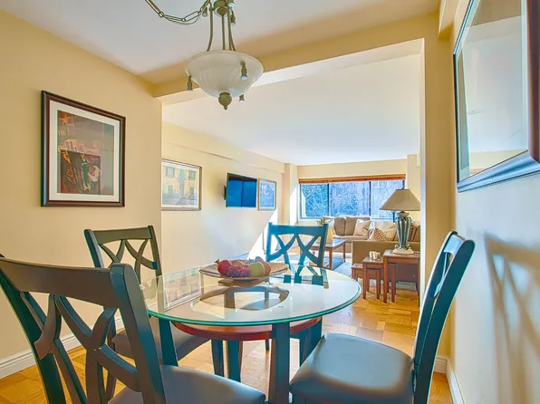 310 West 56th Street image 6 of 16