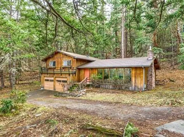 980 Penny Dr #1, Ashland, OR 97520