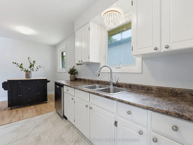 32 Courtice Cres — Photo 13
