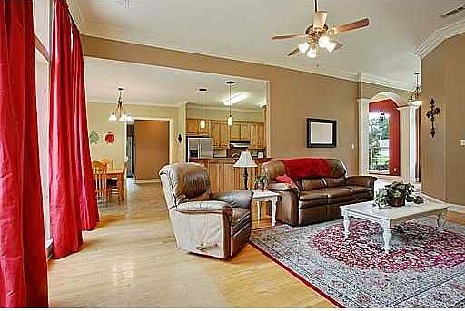 Very comfortable, open floorplan.