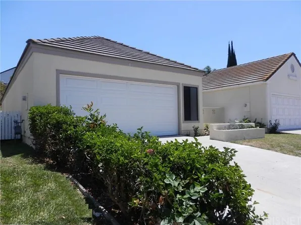 4 Misty Creek Ln, Laguna Hills, CA 92653