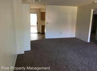 1887 Conifer Way APT 2, Redding, CA 96002