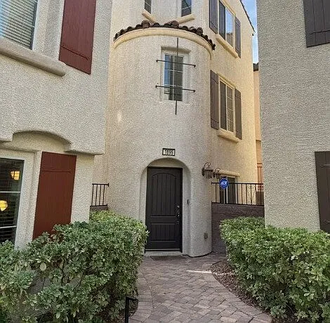 1895 Ardilea St — Photo 2