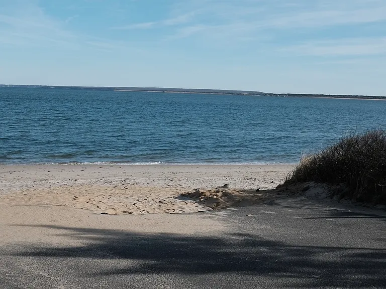 Barnes Hole Rd — Photo 34