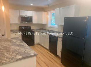 50 Walter St APT 3, Bangor, ME 04401