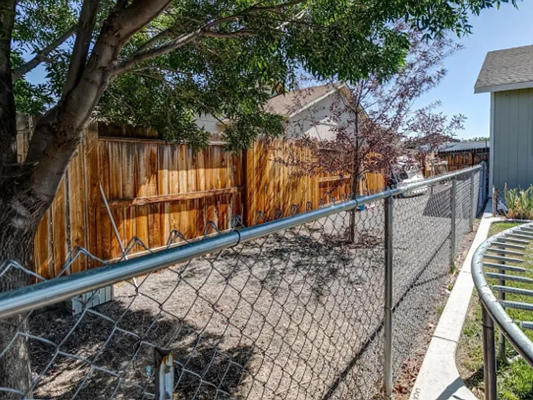 404 Settler Dr — Photo 21