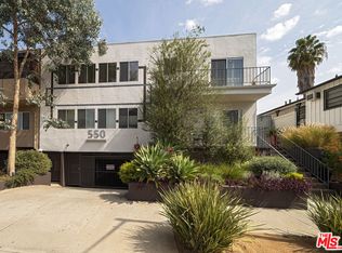 550 N Croft Ave APT 4, West Hollywood, CA 90048