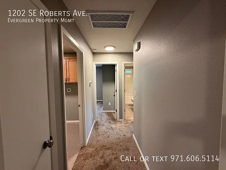 1202 SE Roberts Ave — Photo 19