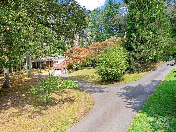 4th image of 631 Macedonia Rd