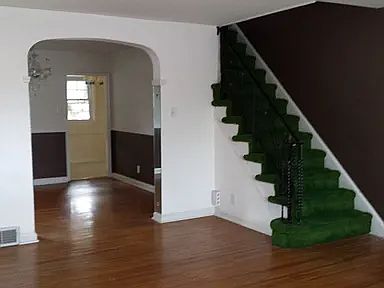 3rd image of 3002 Guilford St