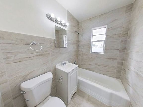 5th image of 1335 NW 60th St APT 1