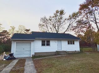 846 Doane Ave, Bellport, NY 11713
