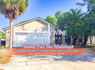 28305 International Ct, Zephyrhills, FL 33543