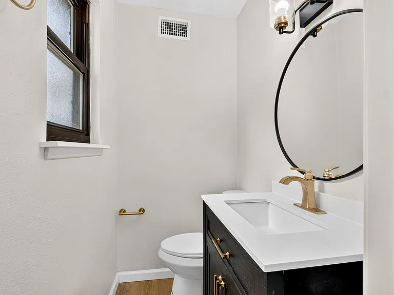 207 Allen Dr — Photo 10