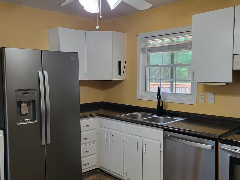 10503 Rollingway Ct — Photo 3